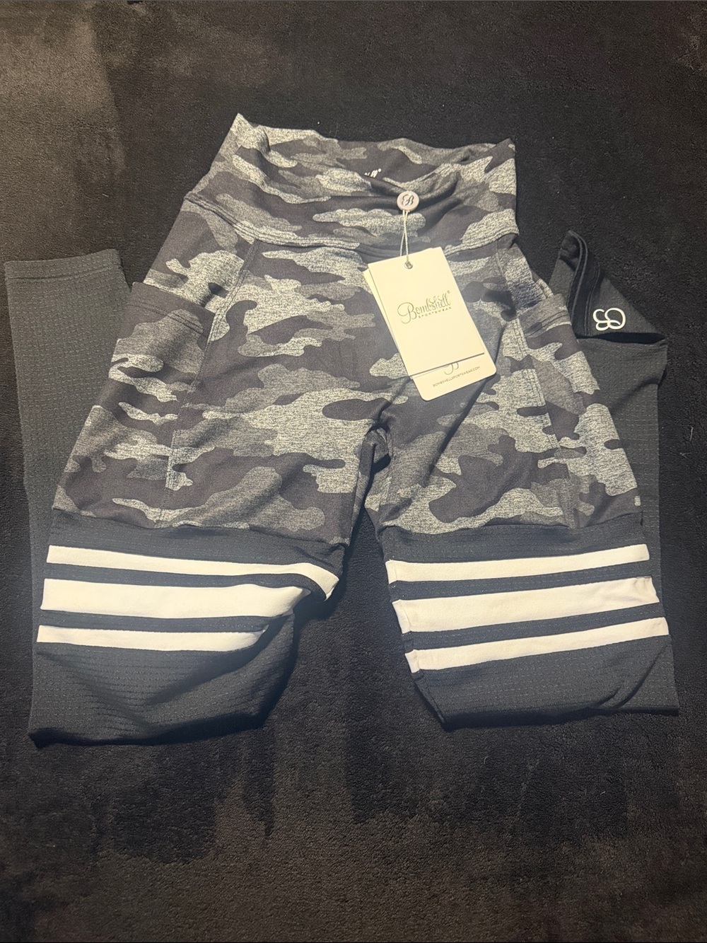 Bombshell sportswear scrunched back Black Gray Camo Athletic Leggings